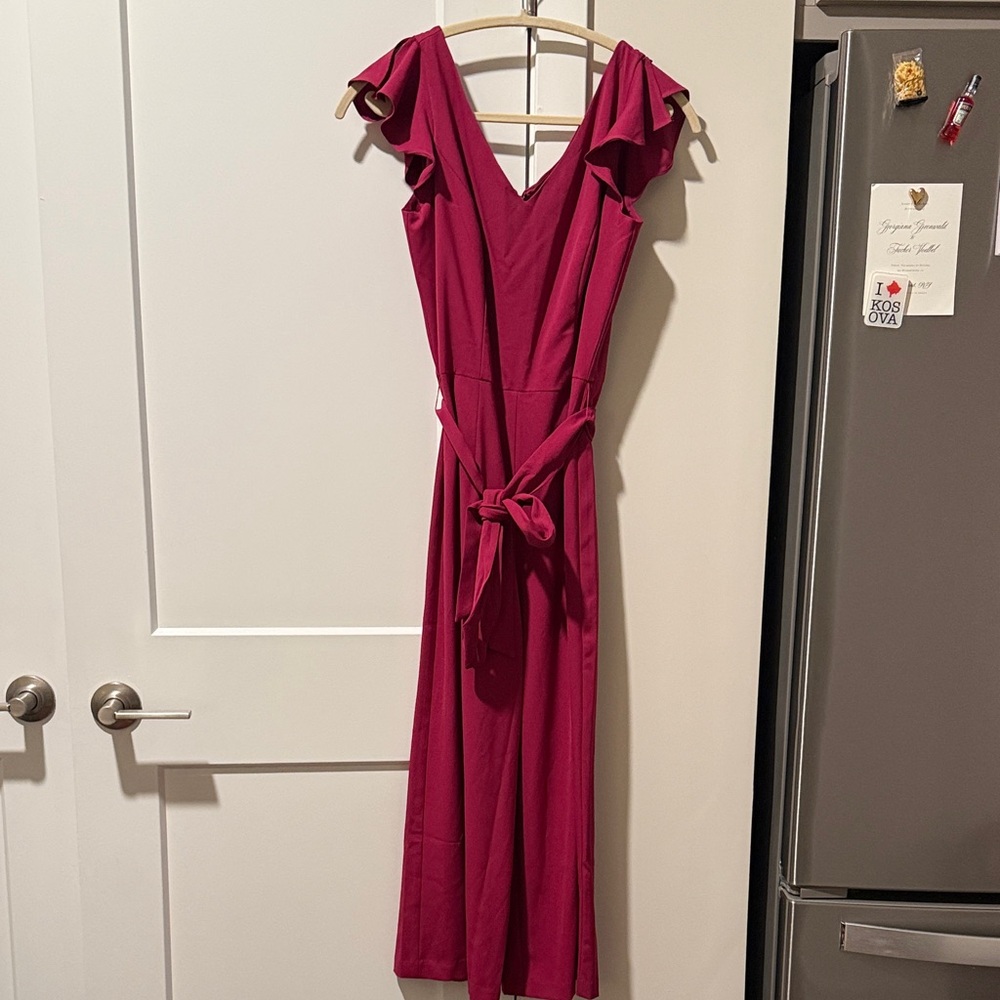Elegant Pink V-Neck jumpsuit